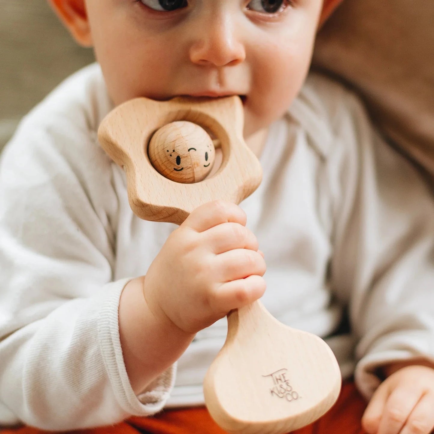 Pepi Kiss Natural Teething Rattle